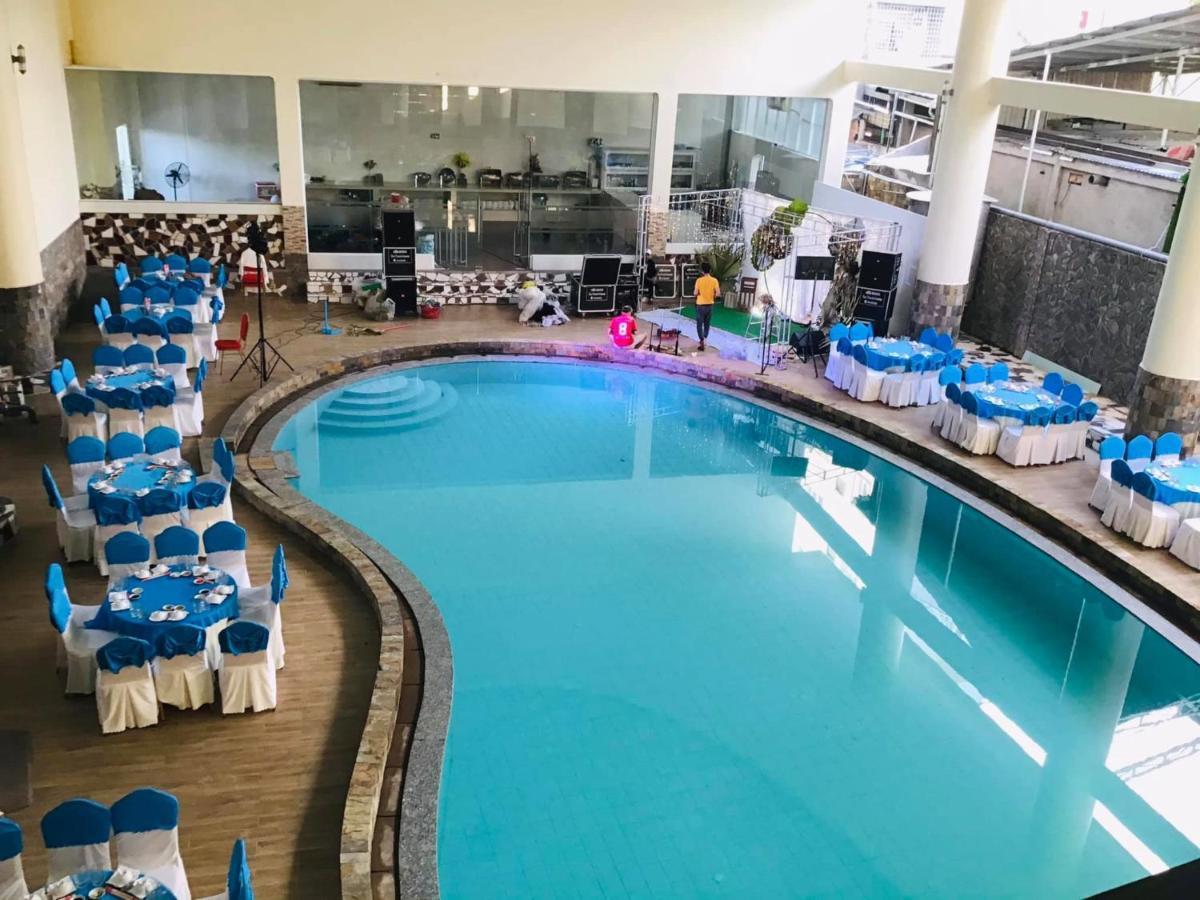 Soc Trang Que Toi Hotel מראה חיצוני תמונה
